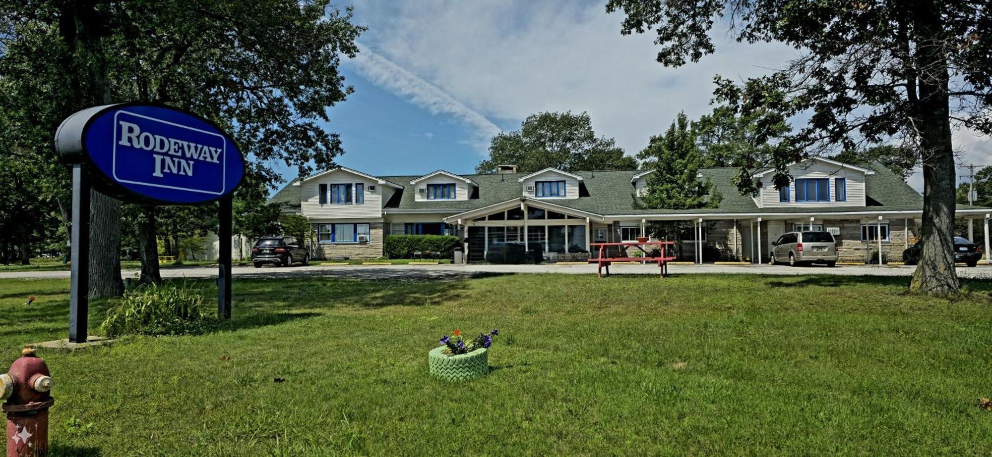 Rodeway Inn Formerly Camp Inn Lodge Oscoda Ngoại thất bức ảnh