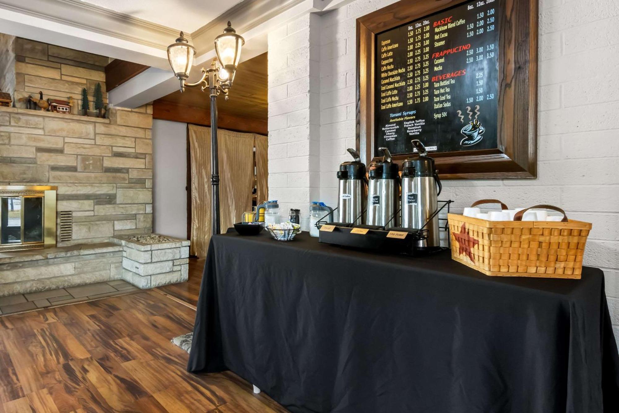 Rodeway Inn Formerly Camp Inn Lodge Oscoda Ngoại thất bức ảnh