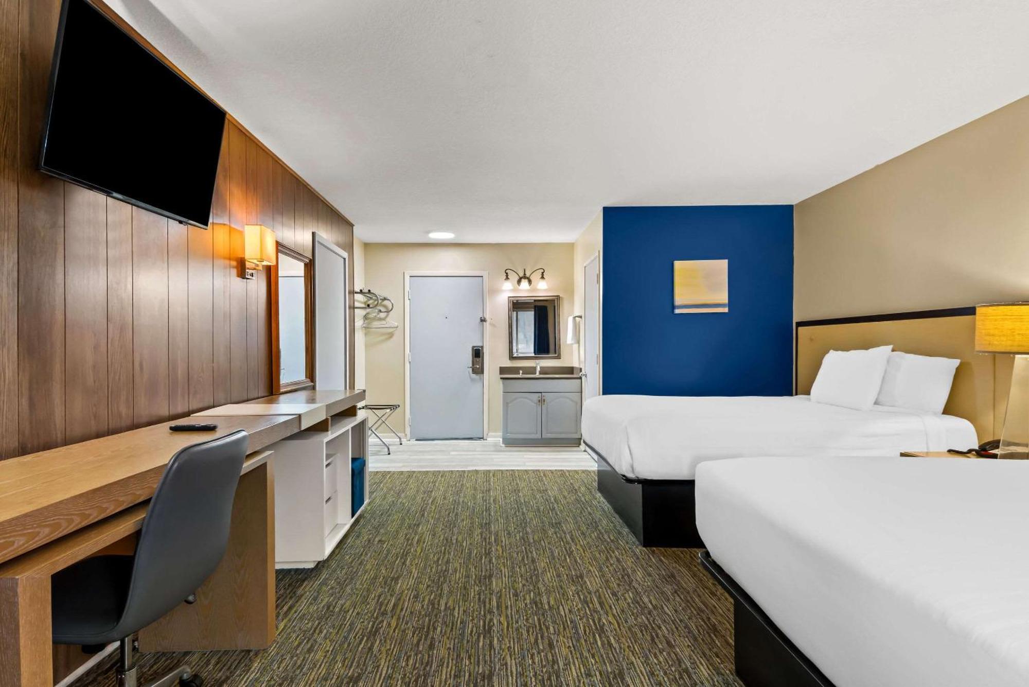 Rodeway Inn Formerly Camp Inn Lodge Oscoda Ngoại thất bức ảnh