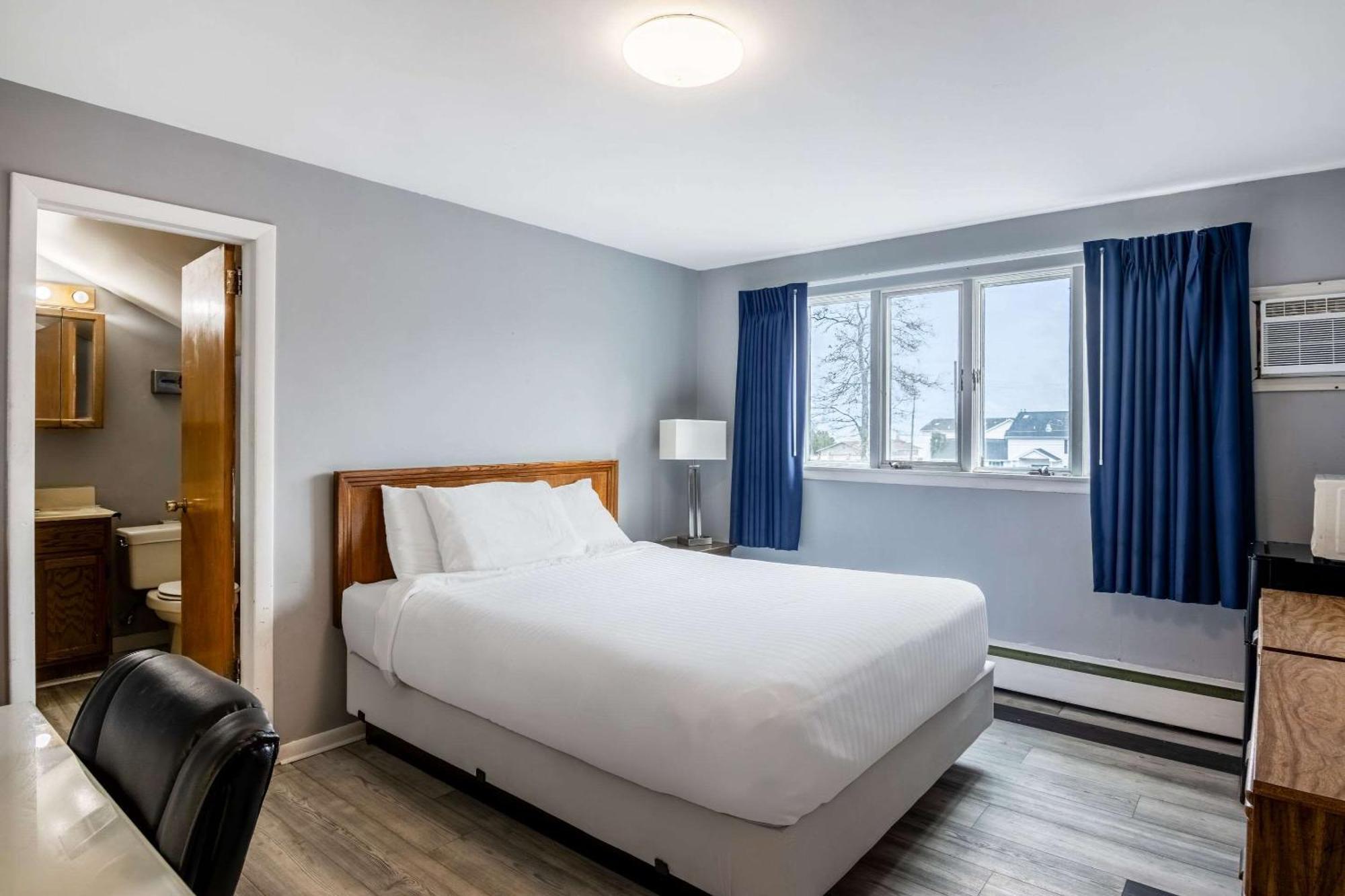 Rodeway Inn Formerly Camp Inn Lodge Oscoda Ngoại thất bức ảnh