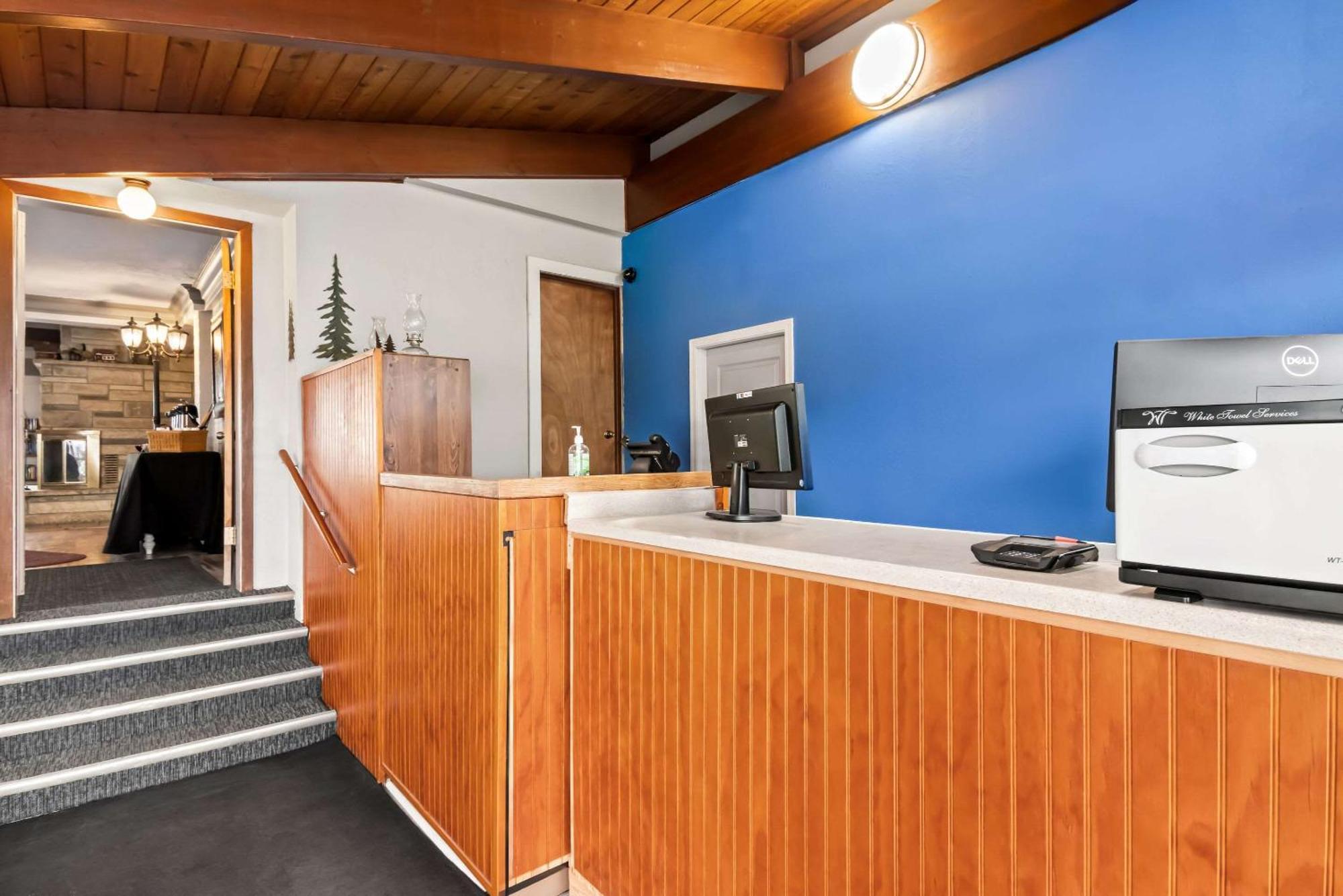 Rodeway Inn Formerly Camp Inn Lodge Oscoda Ngoại thất bức ảnh
